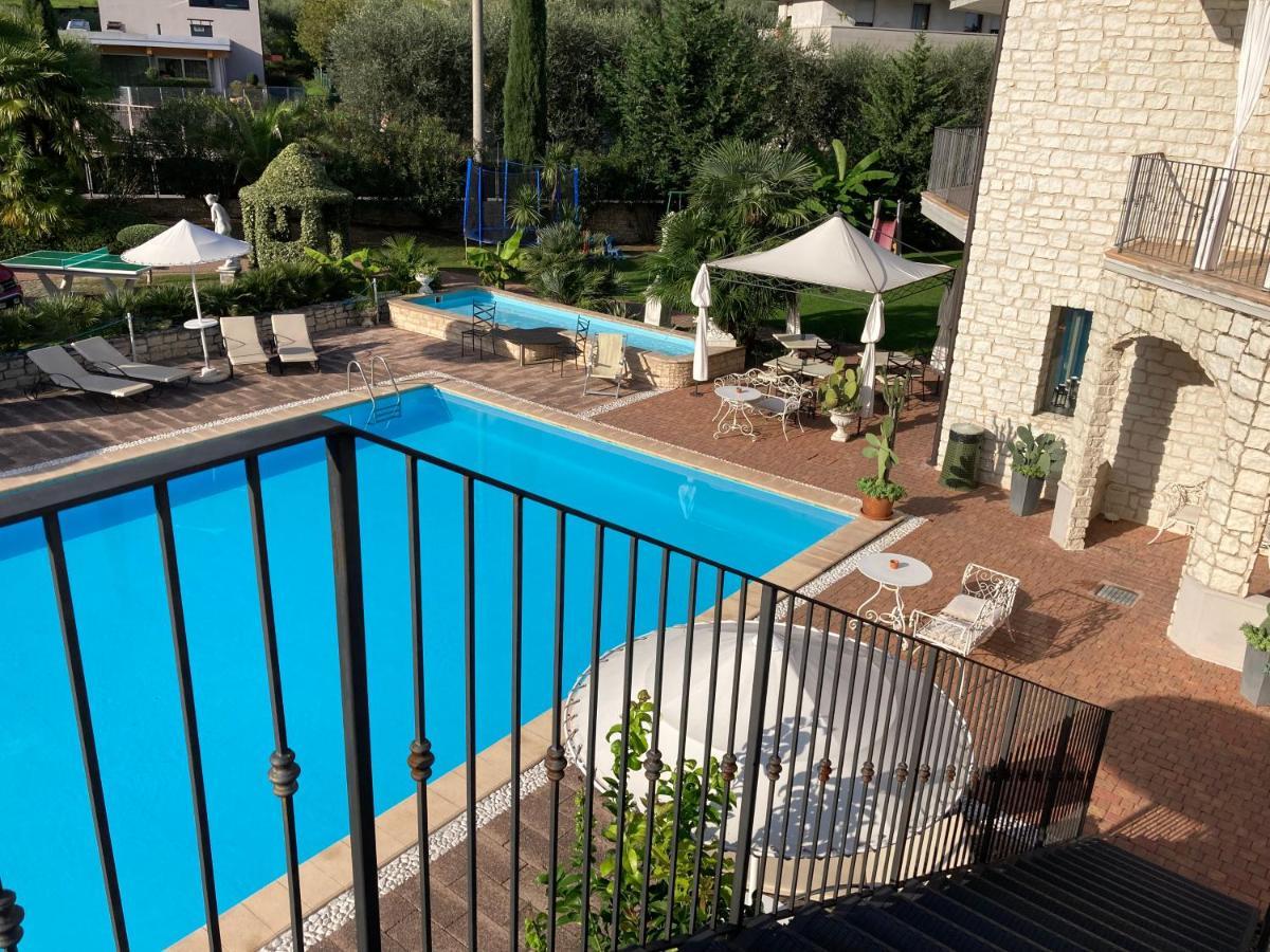 Residence Segattini Riva del Garda Buitenkant foto